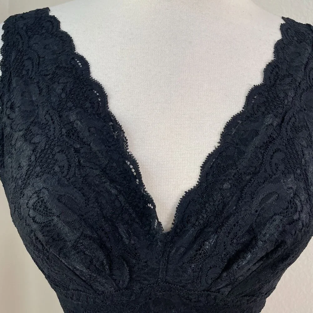 NEW Cosabella Womens XS Curvy Collection Plunge Lace Bralette Black Bra‎